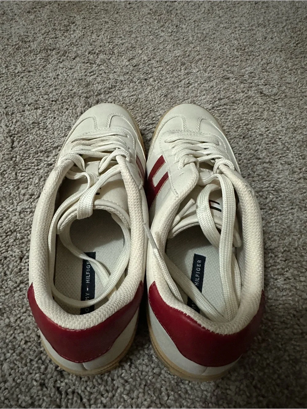 Tommy Hilfiger women’s Cream & Red Low-Top Sneakers